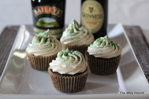 St. Patrick's Day cupcakes 009